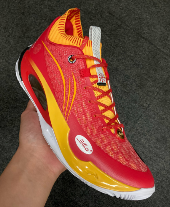 李宁新品闪击9多配色曝光新拖鞋太帅了驭帅16低帮也来了