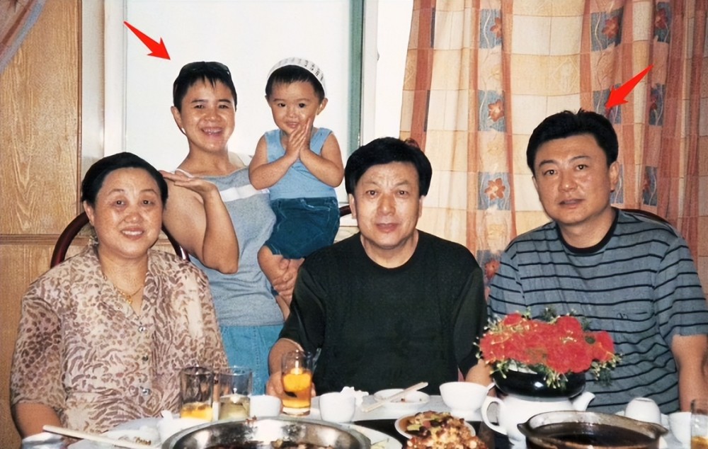 刘纯燕的丈夫是谁图片