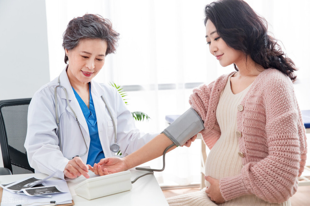 按照我国高血压防治指南，对孕妇、妊娠高血压的药物降压标准，可以放宽到