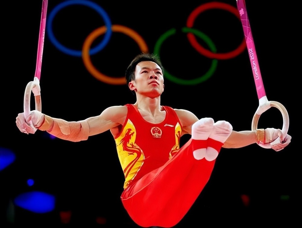 郭伟阳6岁进入省少体校,13岁第一次进入国家体操队.