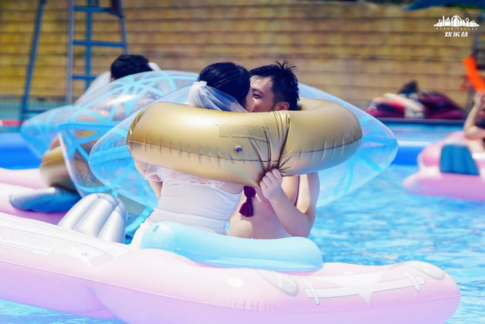 超浪漫武汉情侣水上过七夕心动约会惊喜告白