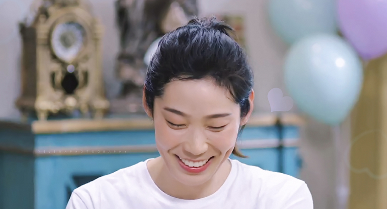 朱婷被表白头像被粉丝狂亲6年前标语火了朱婷我还单身