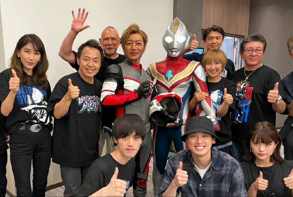 奥特曼五个经典人间体,圆谷都请不来了,其中三位已经去世!_腾讯新闻