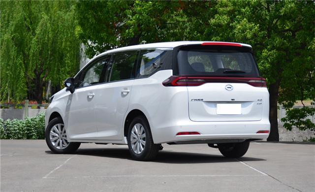 传祺m6外观大气,7座布局很实用,乘坐舒适,全家人出行的好帮手_腾讯