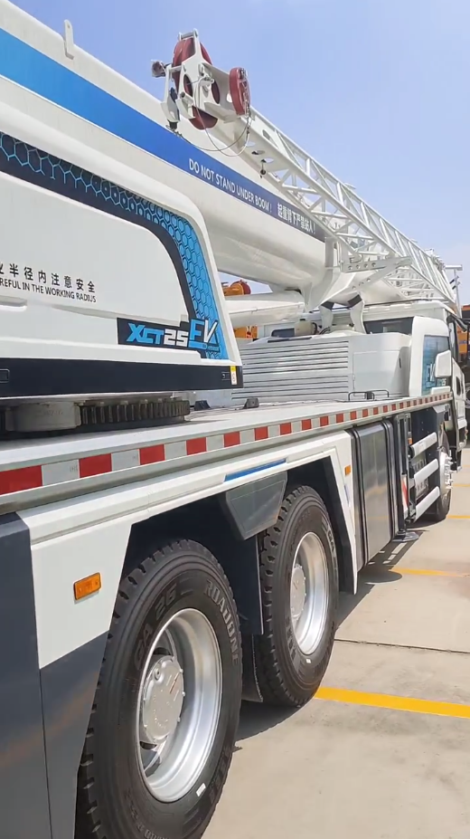 纯电动版本的吊车,配置就是高啊_腾讯新闻