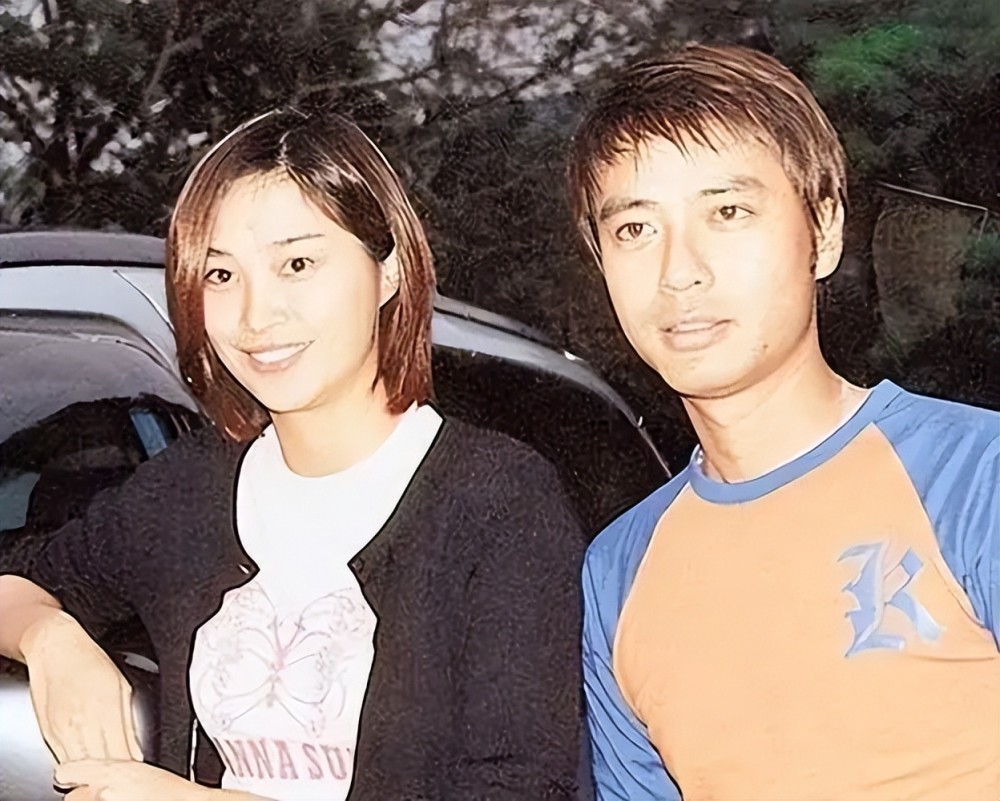 李克勤北上工作身价猛增,购入豪宅价值过亿,港姐老婆出入上流圈插图5