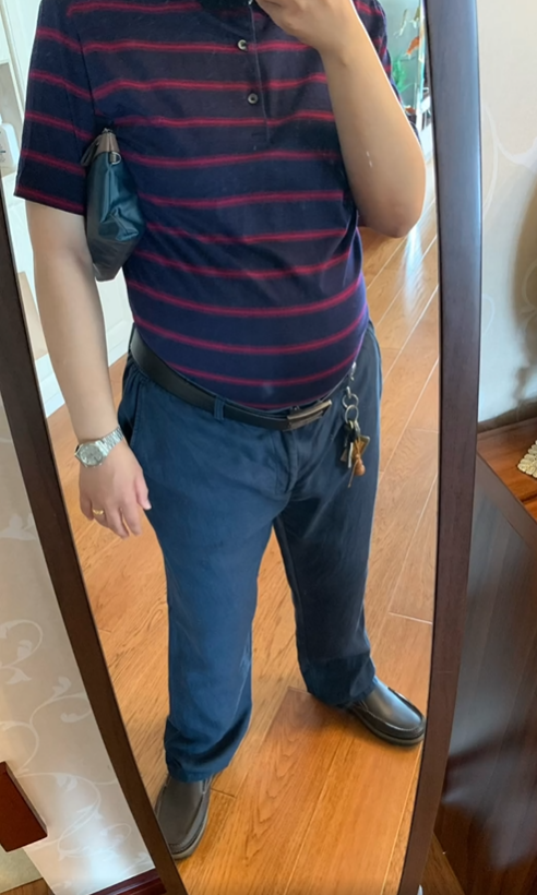 青岛怀孕8月孕妈穿爸爸衣服神似中年大叔网友腰上钥匙串很提气