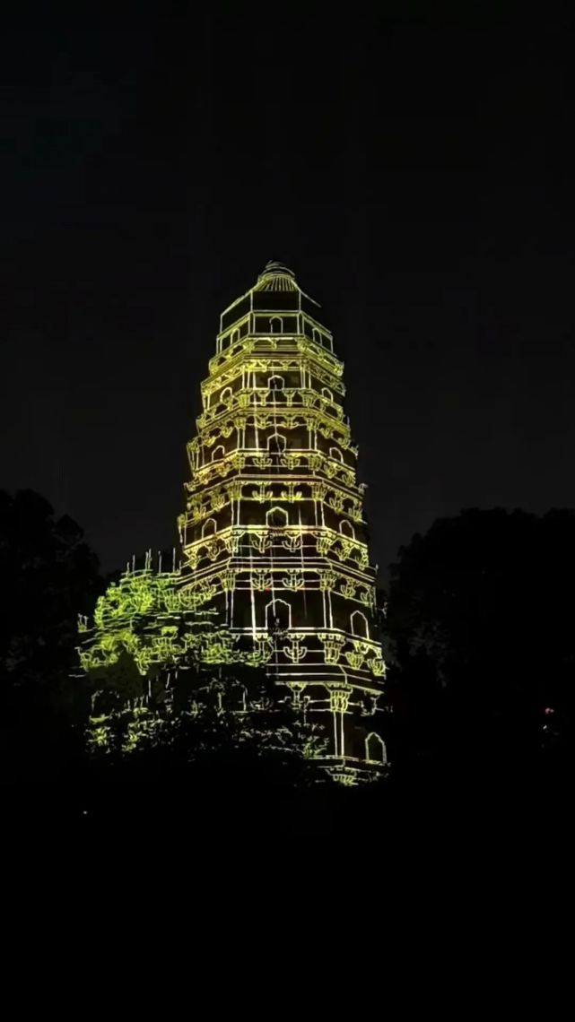 虎丘塔夜景图片