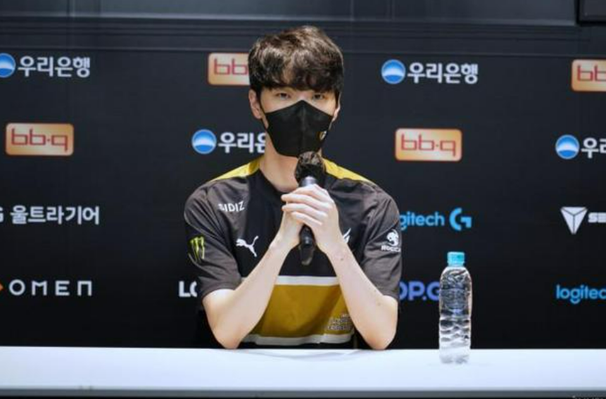 韩服最强路人王:chovy即将统治整个lol_腾讯新闻