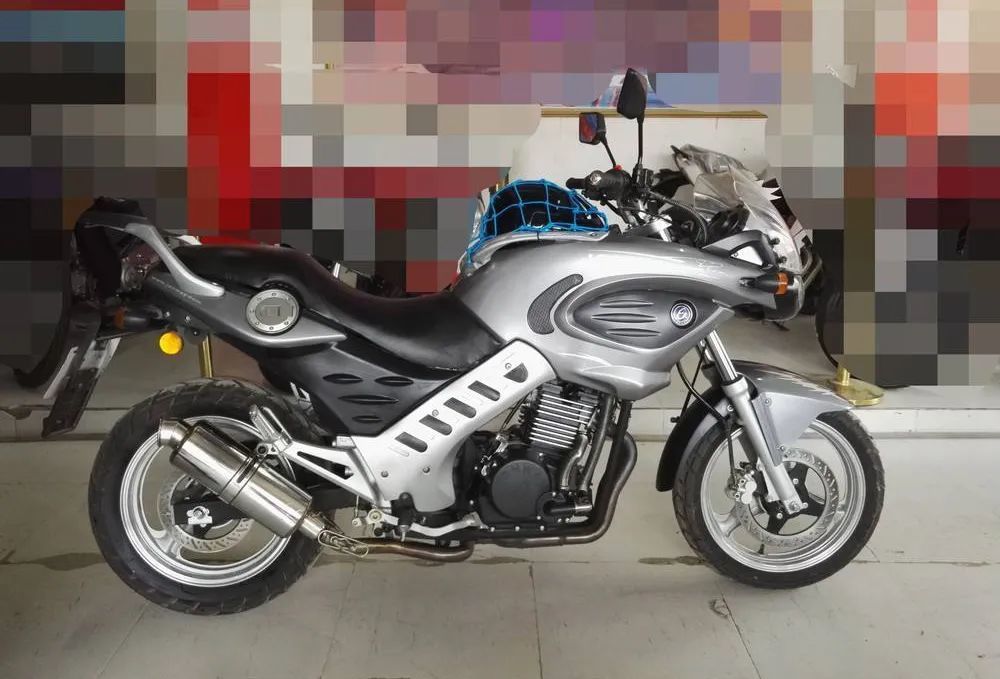 f650gs",游离于主流汽车和摩托车圈之外的品牌