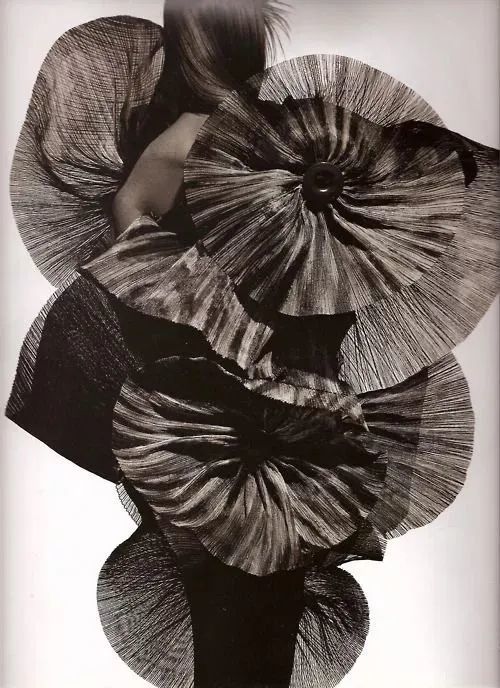 三宅一生因癌症去世|时装大师作品回顾