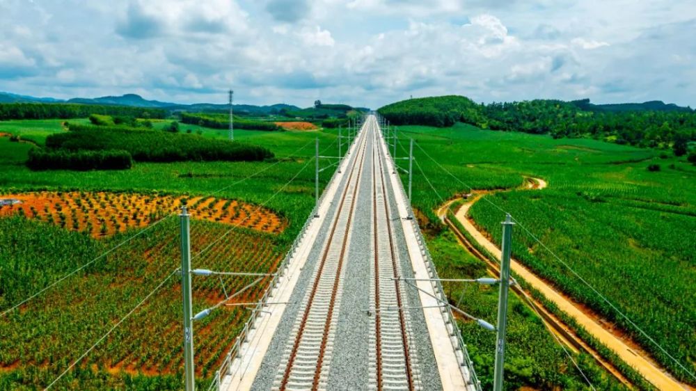 南崇铁路通过静态验收年底或正式开通运营