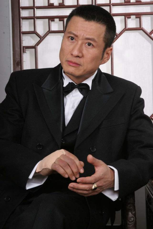 20岁孙恒身高1米84帅气十足,将出国读心理学