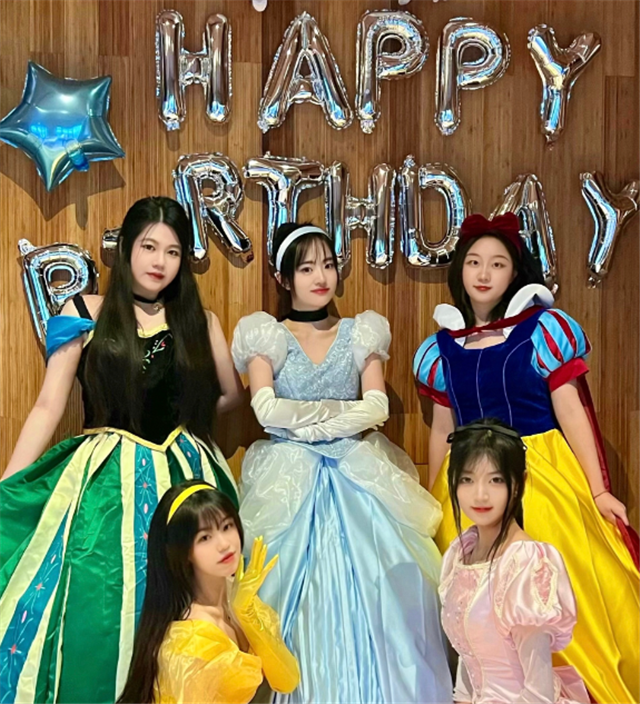 阿水官宣新品牌,女友晒公主庆生照片,tes赞助商却被撕到跑路?