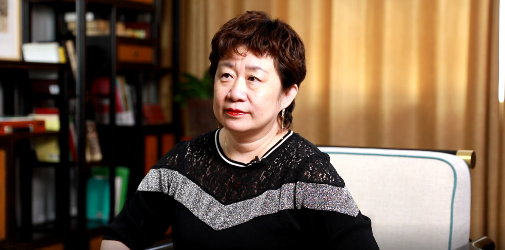 "前北京顶级高中班主任申怡"直言:别再逼迫孩子背诗了!_腾讯新闻