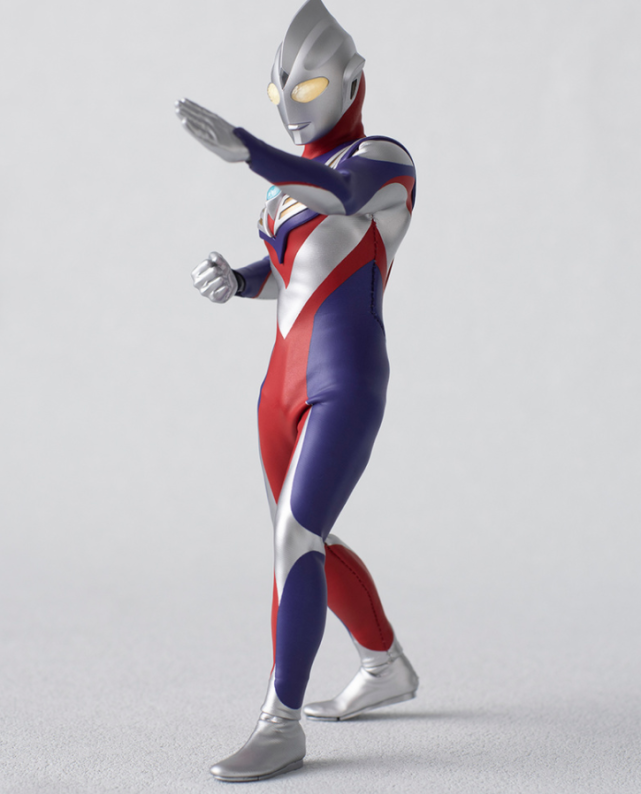 迪迦奥特曼:直球真实皮套质感的布衣可动手办 附带中国专属台座_腾讯