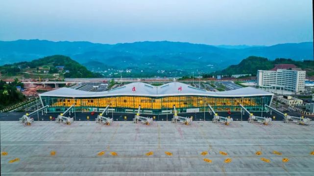 今天,达州金垭机场又开通一条新航线!