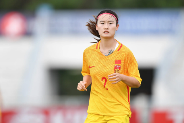 足坛晚报丨女足杨淑慧登陆俄超部分曼联球员希望c罗离开