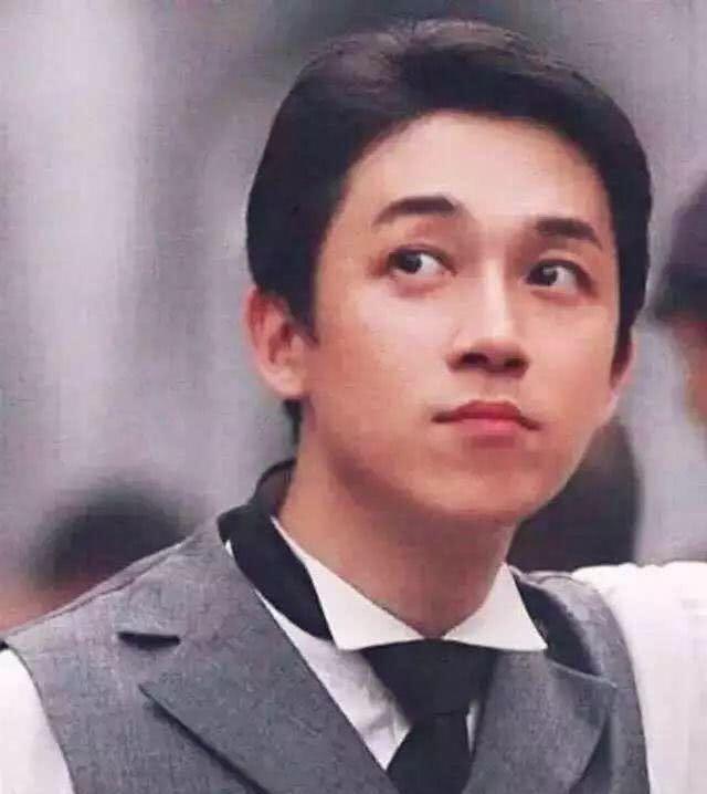 直到看到某些明星,也有如我一样的扁头……某种程度上,终于治好了我的