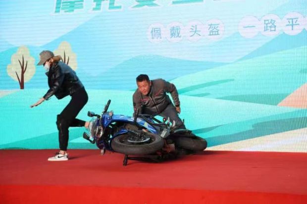 北京公交驾校举办系列活动倡导摩托车骑手安全骑行