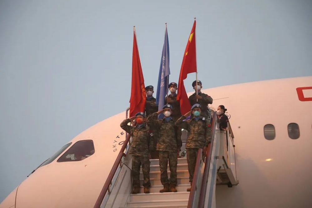 中国第21批赴黎巴嫩维和部队第二梯队出征