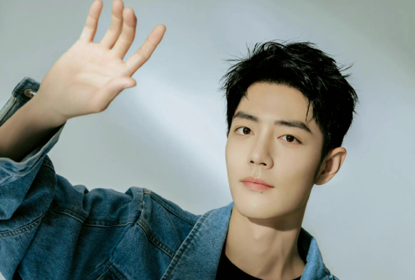 娱记张小寒预告五千万顶流大瓜已锁定目标为杨幂杨颖杨紫杨洋其中一个