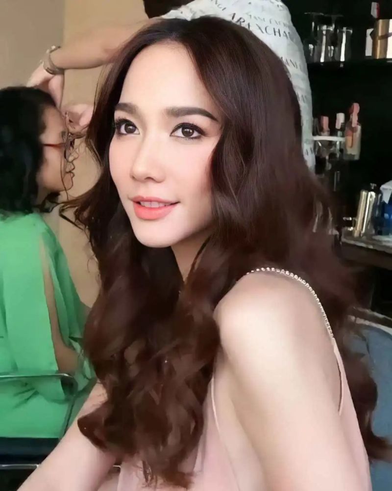 泰国环球小姐有多美不知道别人的23岁在干嘛