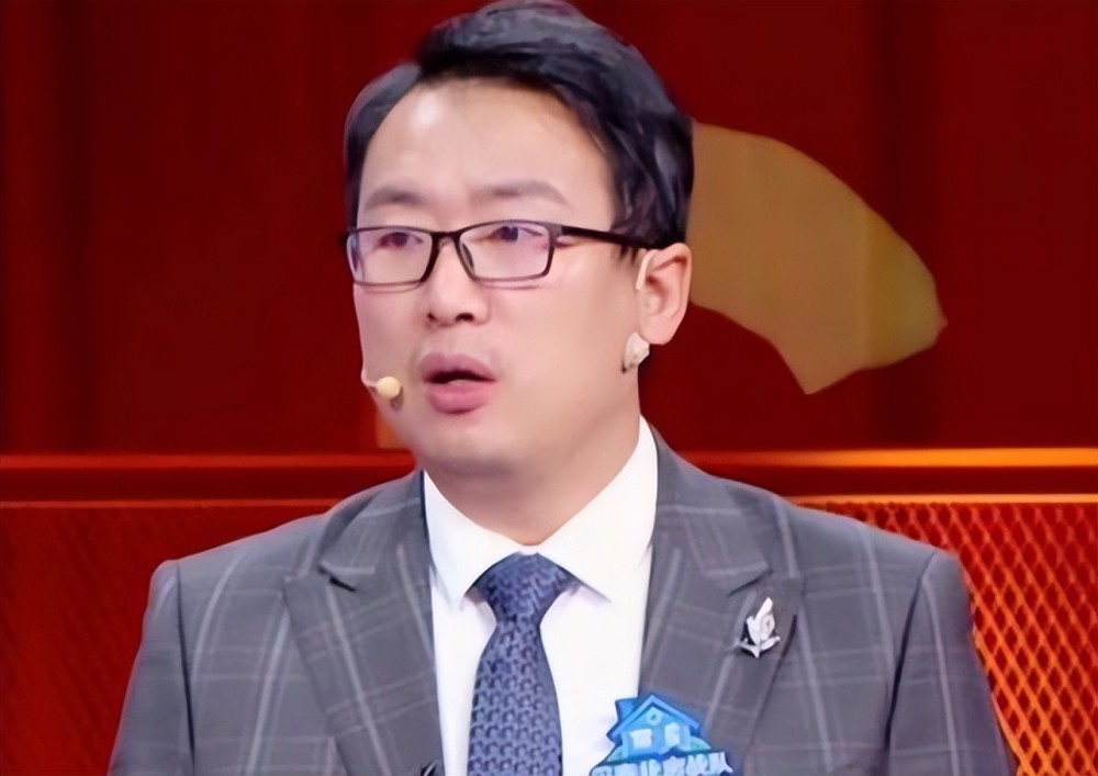 储殷教授公开表示大学生进厂拧螺丝不丢人网友评论吵翻天