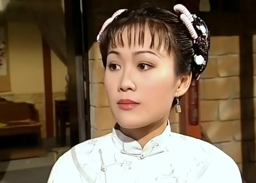 长大后才懂,为何小龙女受辱后恨透尹志平,阿珂却嫁给了韦小宝插图4