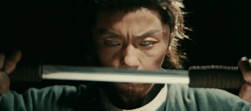 千丈,就连招牌《济公》系列的**作品《降龙罗汉》分账票房也只要407万