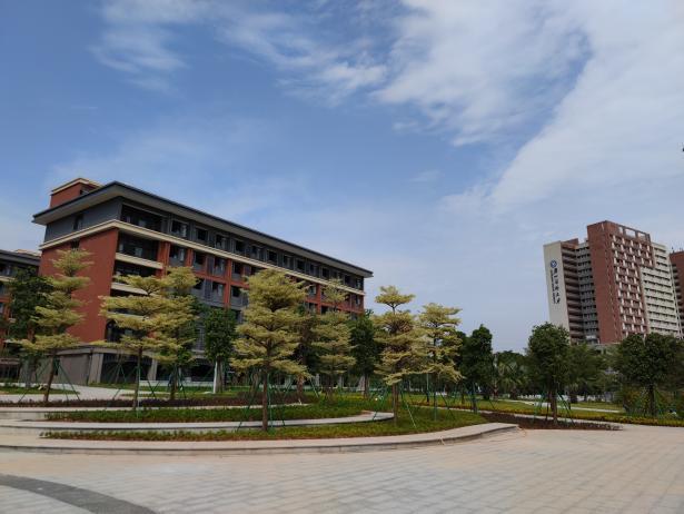广州医科大学新造校区二期工程顺利亮灯