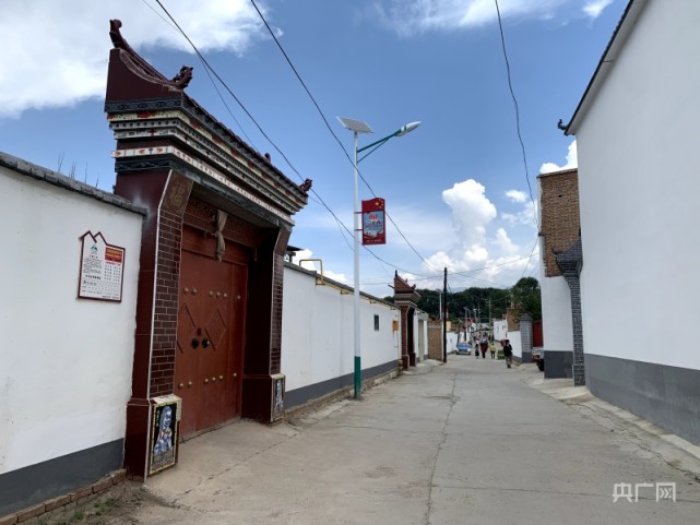 青海贵德张家沟村农村垃圾变废为宝的新模式