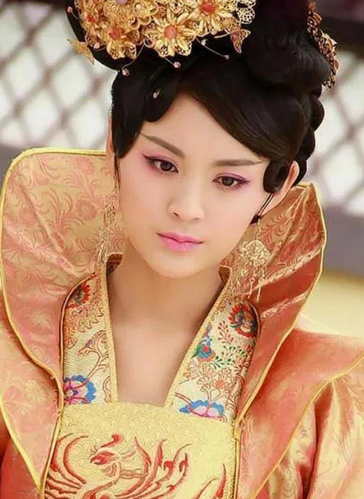 隋文帝把第一美女冯小怜,转手赐给他人,可不只是怕老婆那么简单_腾讯