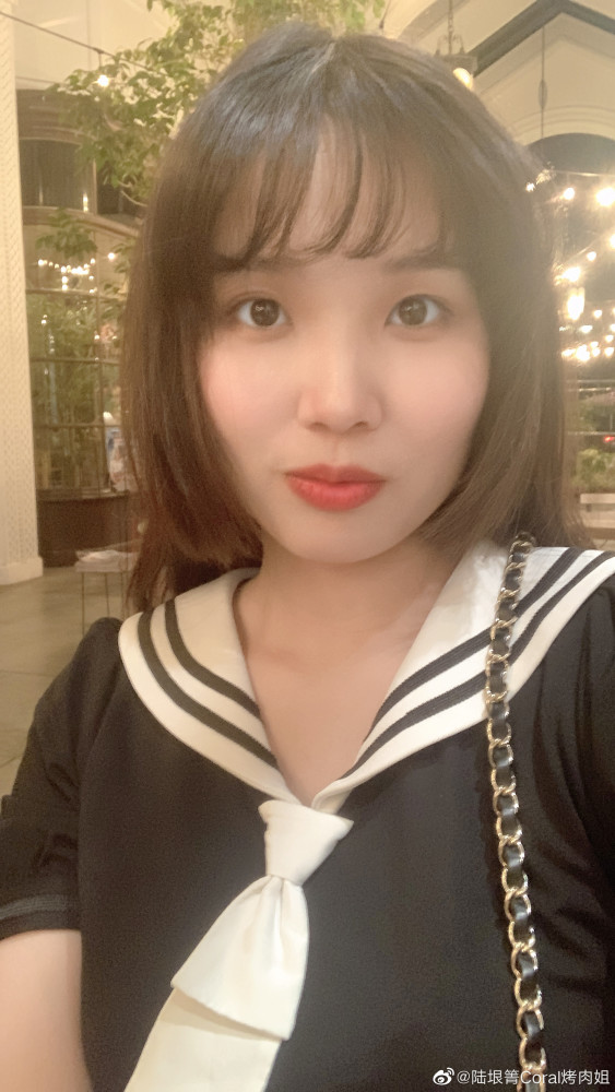 nba名记烤肉姐更新动态半年不见变胖了她是利拉德好友深受喜爱