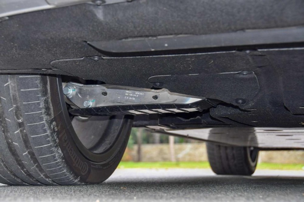 小鹏汽车陷入事故风波，“自动驾驶”真的安全吗？