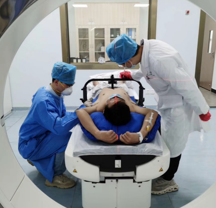 %以上,可保留发音功能及器官完整;而早期的乳腺癌,实施保乳手术和放疗