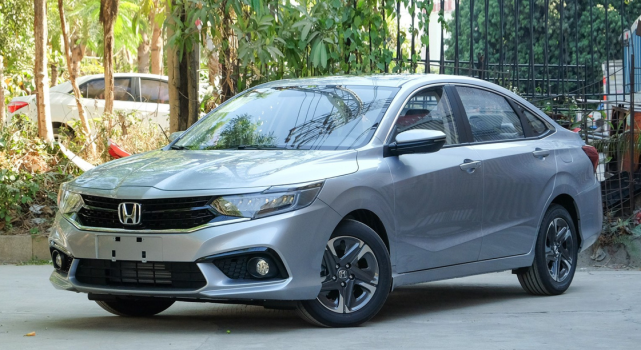 被寄予厚望的本田a级车,曾月销5000台,目前降价3万竟无人问津