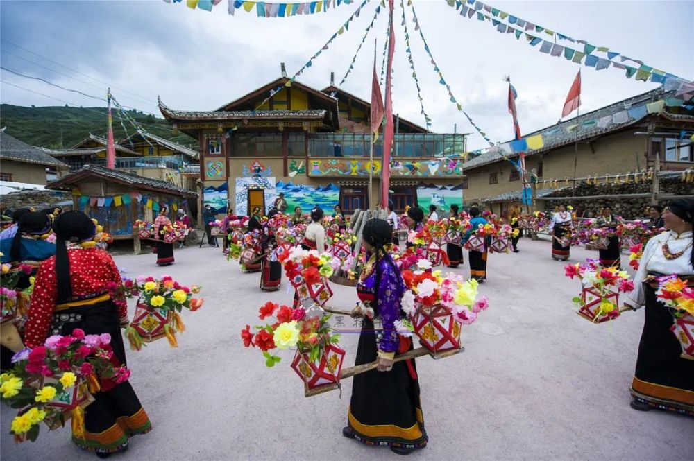 松潘縣因地制宜,在行政區劃調整基礎上,著力打造北部文旅融合示範片