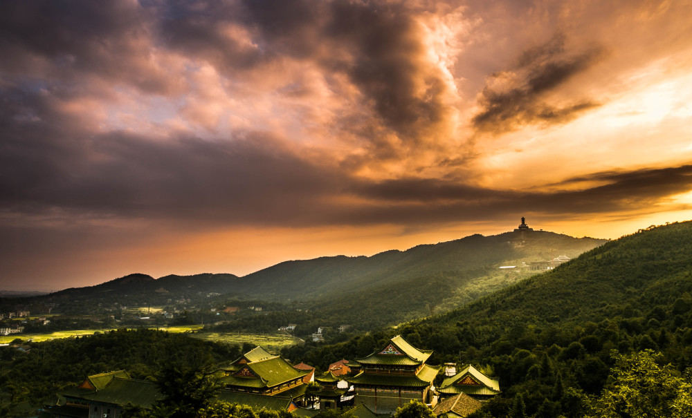 仙岳山这座山最湖南