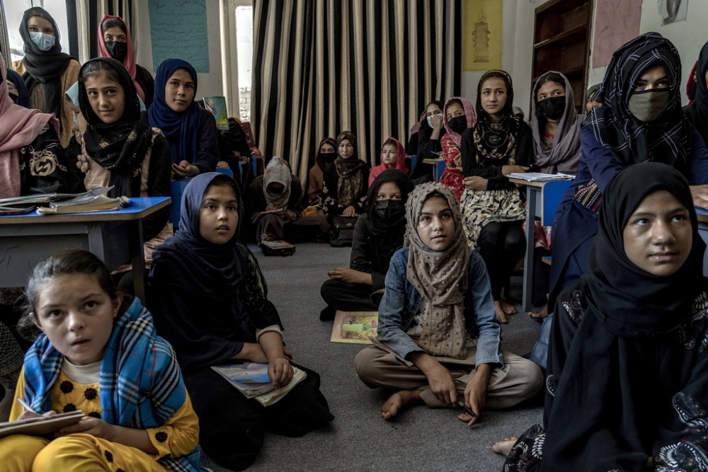 早安·世界｜重返学校遥遥无期，阿富汗女孩教育转入“地下”
