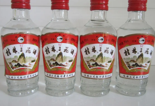 米二窖酒：传统工艺与现代风尚的完美融合
