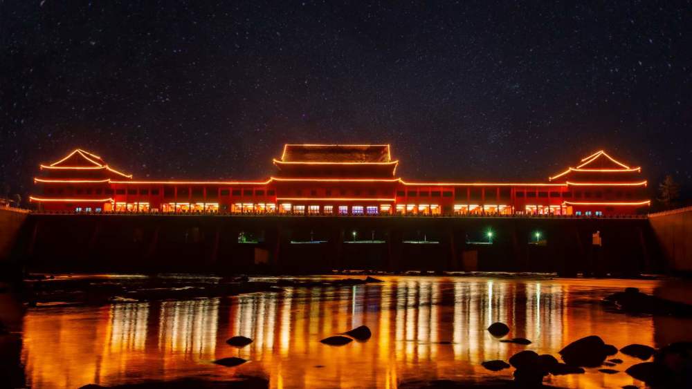 美出新高度,9张图带你赏红桥月色,你见过这么的旺苍夜景吗?_腾讯新闻