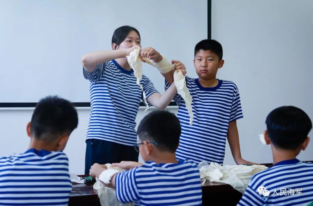 这样的政治教育，人人参与、人人收获、人人叫好！