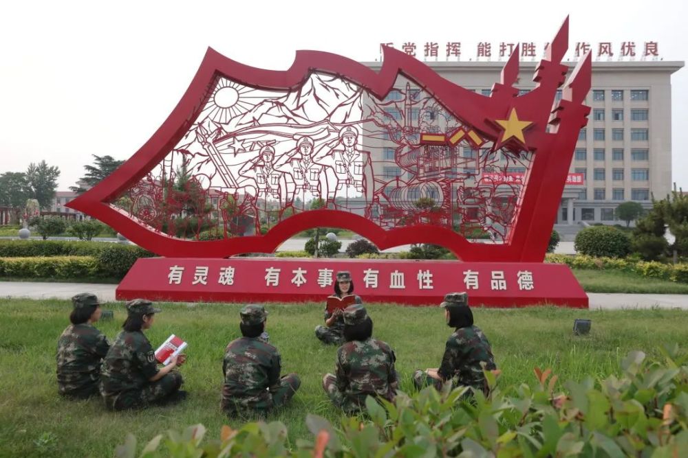 这样的政治教育，人人参与、人人收获、人人叫好！