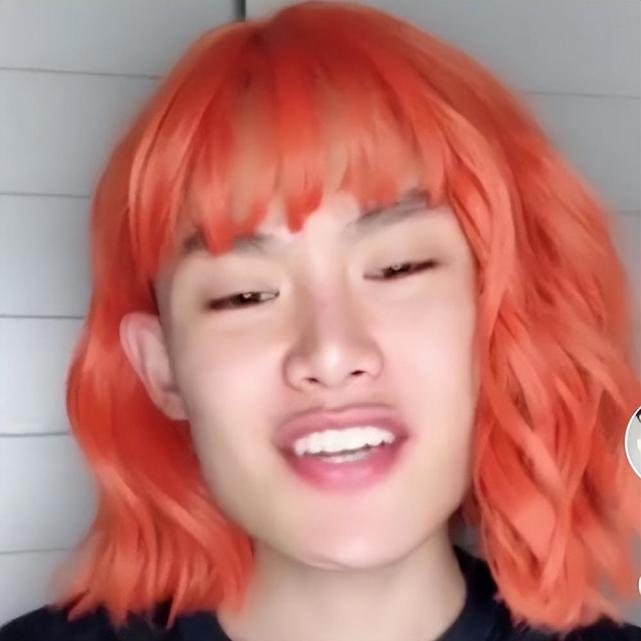 毛毛姐一句好嗨哟曾火遍全网如今过气一次掉粉80万