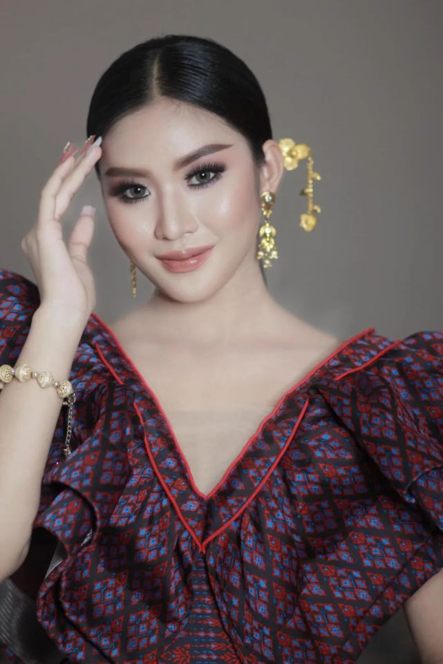 这3名柬埔寨小姐,在国际选美舞台上获得佳绩_腾讯新闻