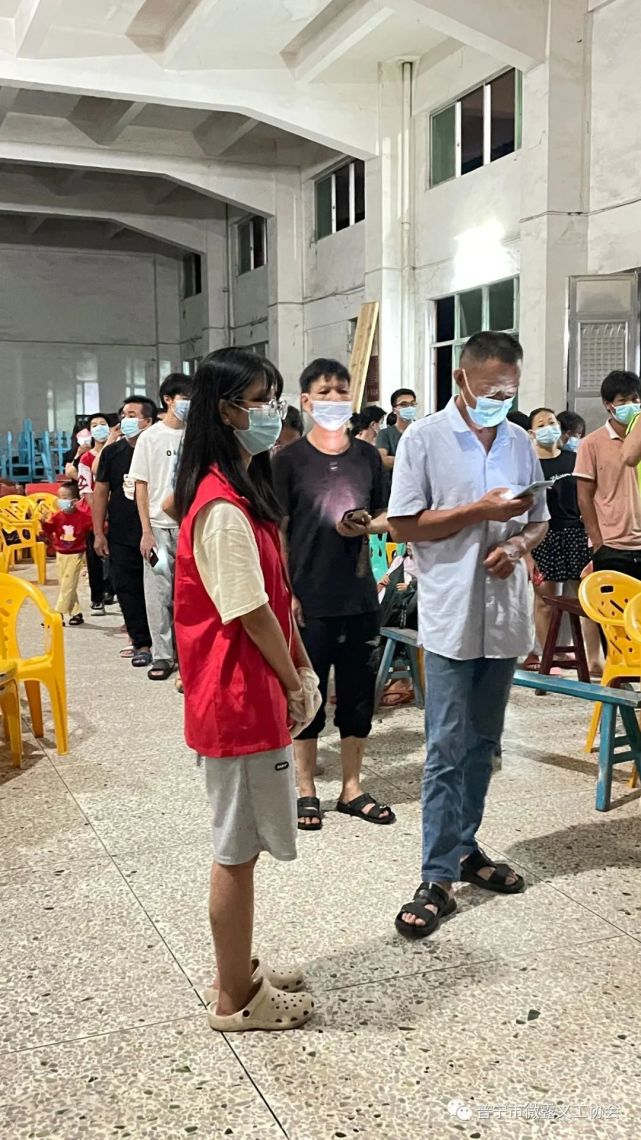 8月11,12日义工分别前往流沙东街道北山村;占陇镇西社村核酸检测点