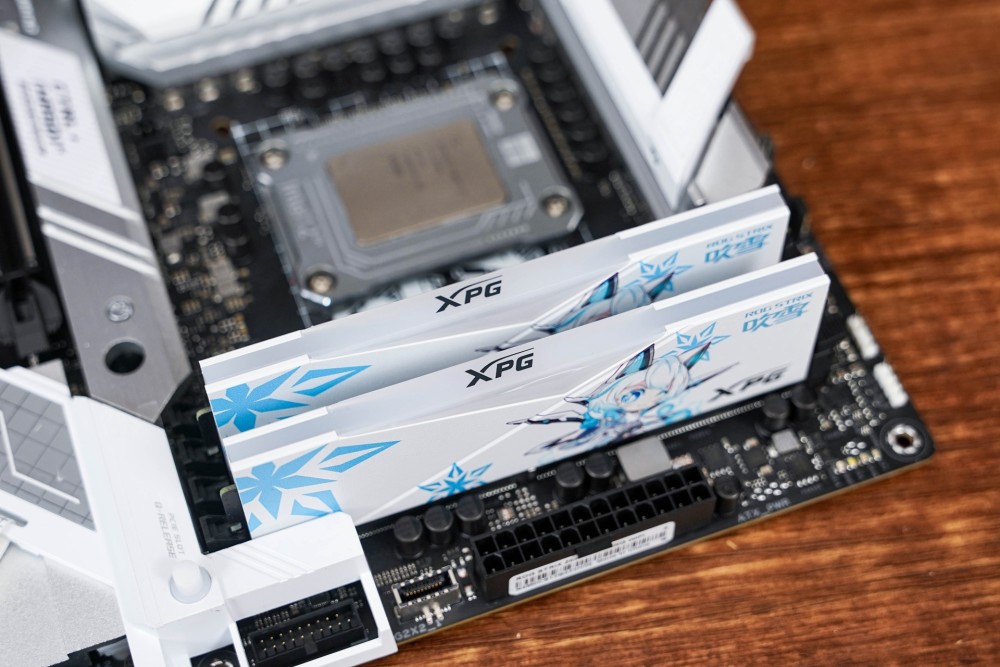 主机并不一定需要rgb,12代酷睿xpg ddr5平台玩转拼色简欧风_腾讯新闻