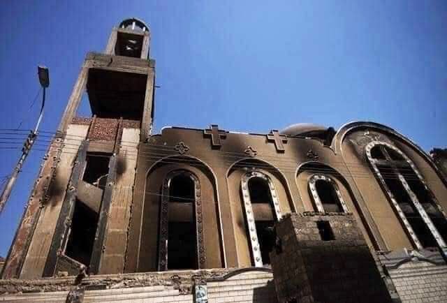 埃及吉萨省一处教堂发生火灾已致超过40人死亡