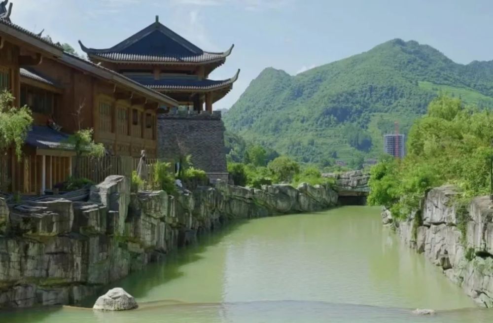 遵义市道真县文家坝村:位于道真自治县大磏镇东北面,距离重庆主城区仅